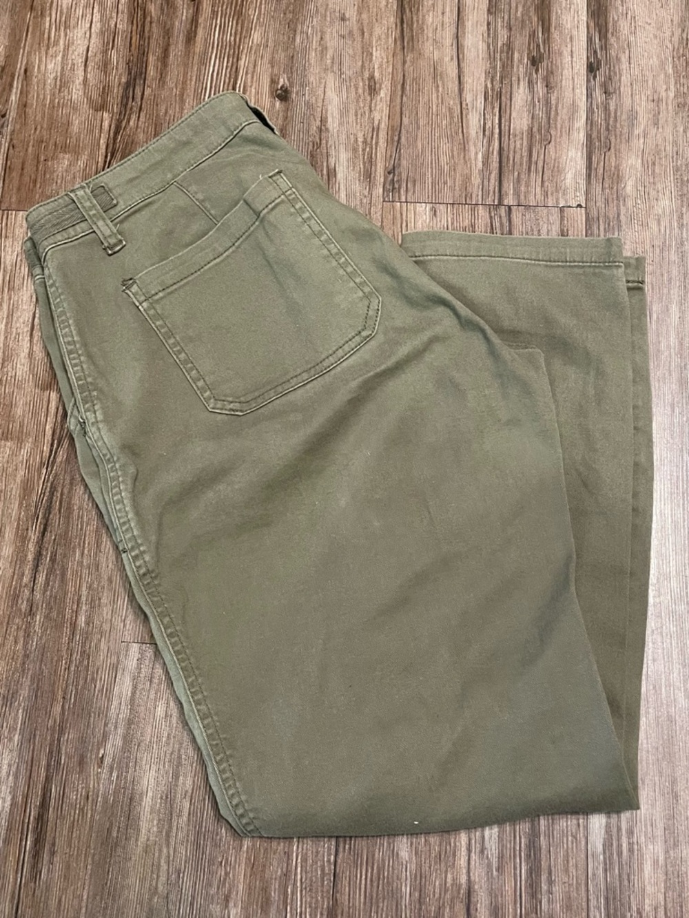 Jones New York Olive Chino Pants